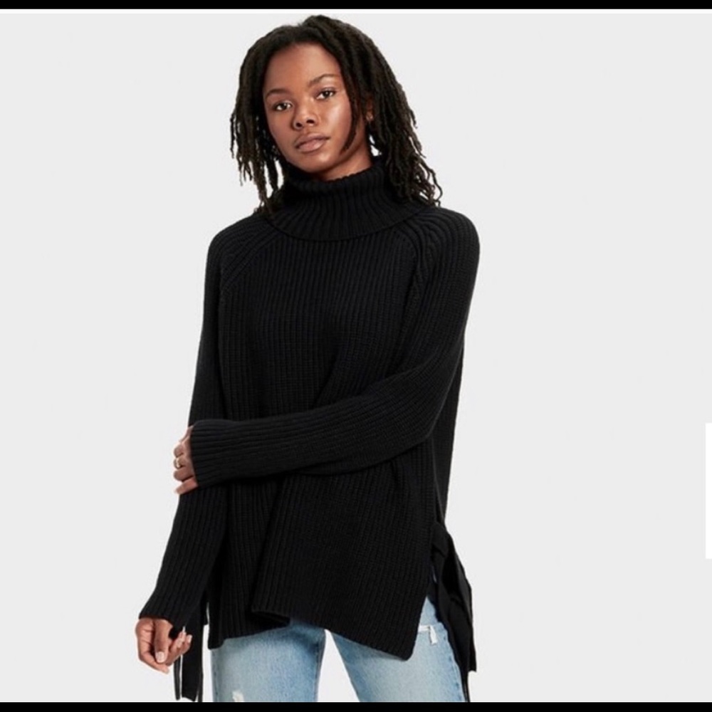 ⚜️ 🆕 UGG SWEATER ⚜️